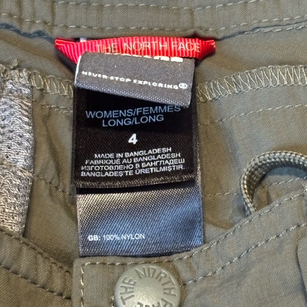The North Face | Women's Cargo Shorts - Olive - Picture 5 of 5